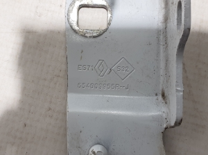  Engine cover hinge 