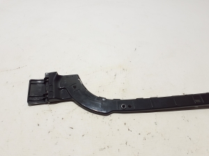  Rear bumper bracket 