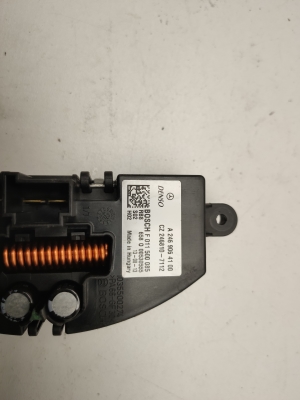 Mercedes Benz A-Class 176 (2012–2018) Cabin shoulder motor resistance A2469064100 - 2