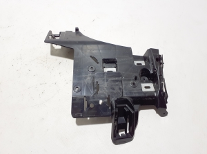 Aizmugurējā bampera kronšteins - A2548800100