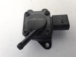  Exhaust gas sensor 