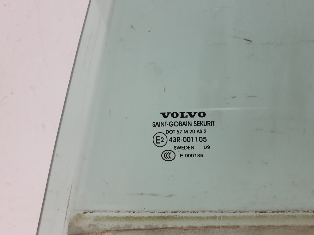 VOLVO XC70 3 generation (2007-2020) Left Side Sliding Door Glass 30674847 25269874
