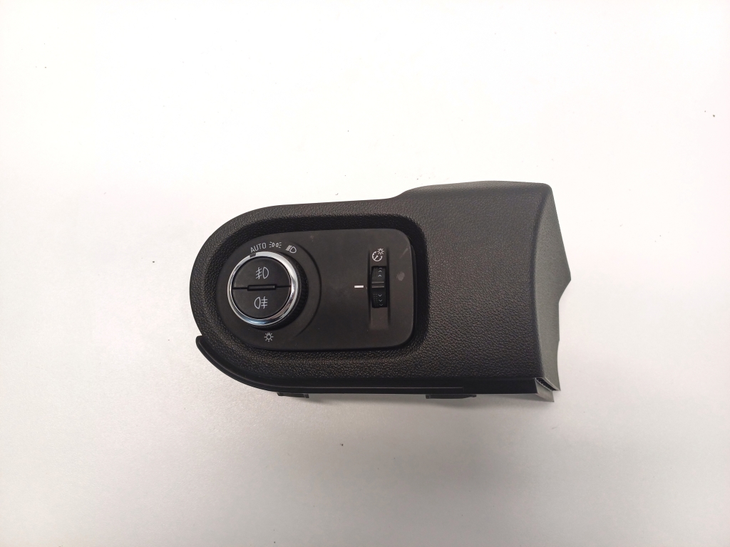 OPEL Grandland X 1 generation (2017-2023) Headlight Switch Control Unit 39050760 25210662