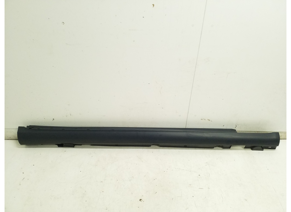 MERCEDES-BENZ C-Class W205/S205/C205 (2014-2023) Right Side Plastic Sideskirt Cover A2056907202 25166150