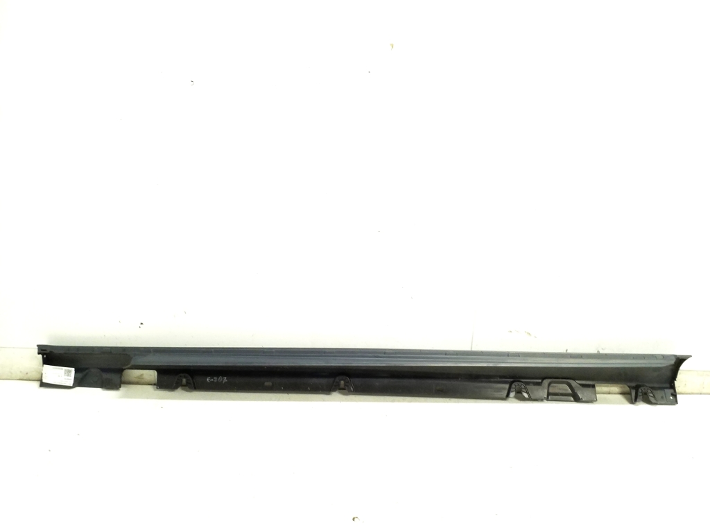 MERCEDES-BENZ C-Class W205/S205/C205 (2014-2023) Right Side Plastic Sideskirt Cover A2056907202 25166150