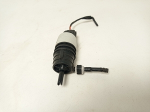 BMW 3 SERIES F30 (2011–2018) Front windshield washer pump 7298309 - 2