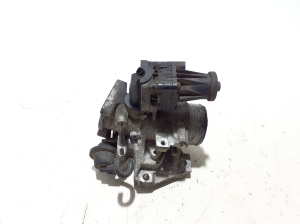  EGR valve 