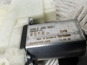 BMW 3 SERIES G21 (2019–2026) Front door window regulator motor 8495865 - 2