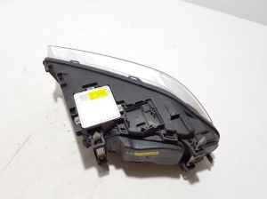 VOLVO XC70 (2007–2016) Headlight 31214347 - 5