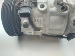  Air conditioner compressor 