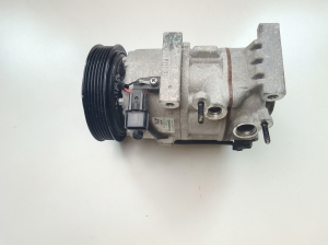  Air conditioner compressor 