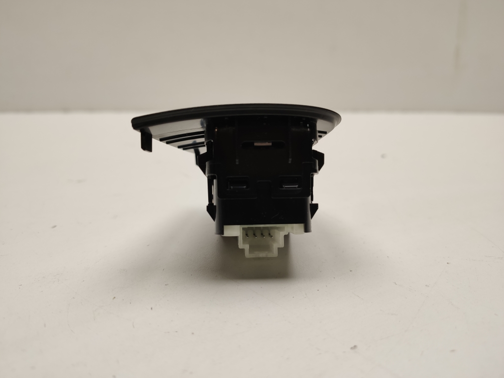 MERCEDES-BENZ C-Class W205/S205/C205 (2014-2023) Front Left Door Window Switch A2059051513 25159687