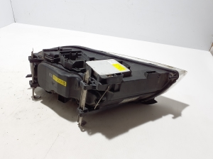 VOLVO XC70 (2007–2016) Headlight 31214348 - 5
