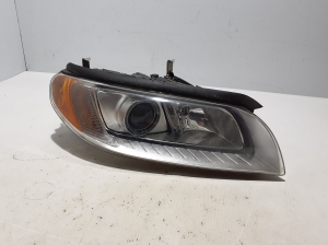   Headlight  - 31214348 
