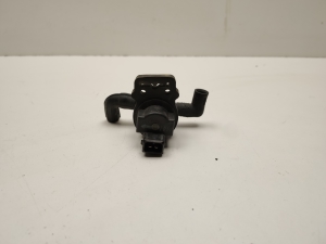 Mercedes Benz C-Class 205 (2014–2021) Turvapadja andur A0004703393 - 2