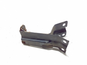  Intercooler radiator bracket 