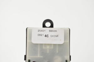 NISSAN Qashqai (2006–2013) Front door glass switch 25401BB60A - 4