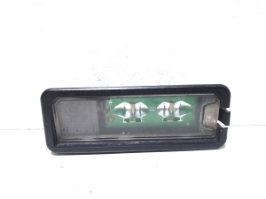 Éclairage de plaque d’immatriculation - 1K8943021C