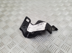 Front fender bracket - A2438808900