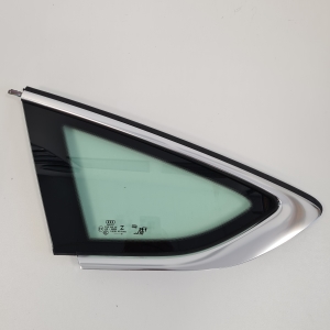 Rear quarter glass - 8W8845297FNVB