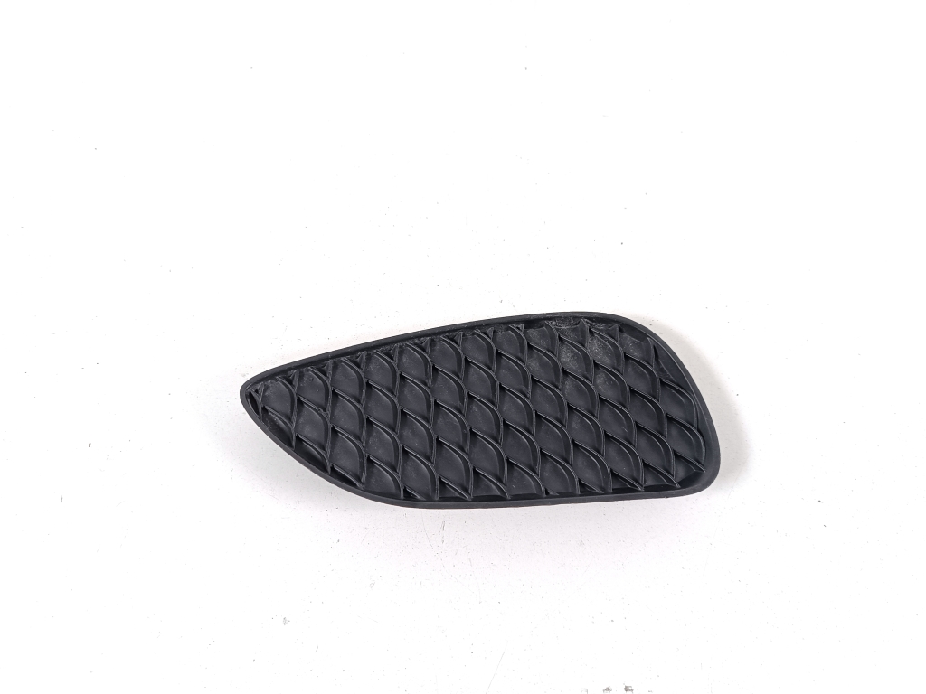 Mercedes Benz GLA-Class 156 (2013–2019) Front bumper lower grille A1568853422 Mercedes Benz GLA-Class 156 (2013–2019) Front bumper lower grille A1568853422