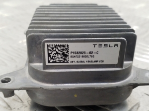 Tesla Model 3 3 (2016–2024) Light control module P153292502C - 2