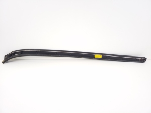 Mercedes Benz E-Class W207 (2009–2017) Vējstikla statņa ārējā līste A2076901362 - 3