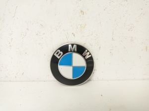 Emblem - 8132375