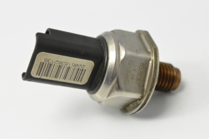 Ford Mondeo III (2000–2007) Fuel rail pressure sensor 9658227880 - 4