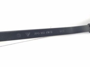  Windshield wiper blade 