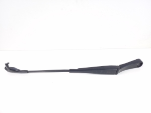  Windshield wiper blade 