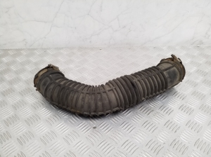  Air intake hose 