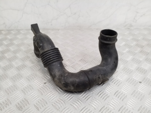  Air intake hose 