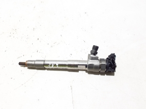  Fuel injector 