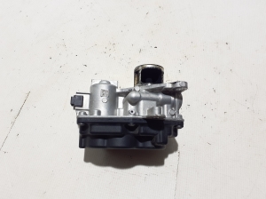  EGR valve 