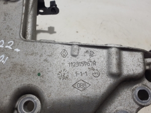  Engine holder 