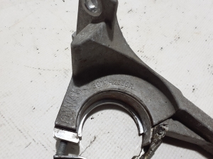  Front axle bracket 