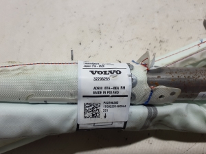 VOLVO XC40 (2017–2026) Katuse turvapadi 32296285 - 3