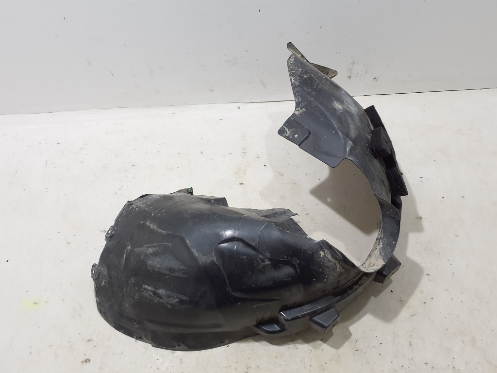 VOLVO XC40 1 generation (2017-2024) Front Left Inner Arch Liner 32241406 25203152