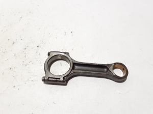  Connecting rod 