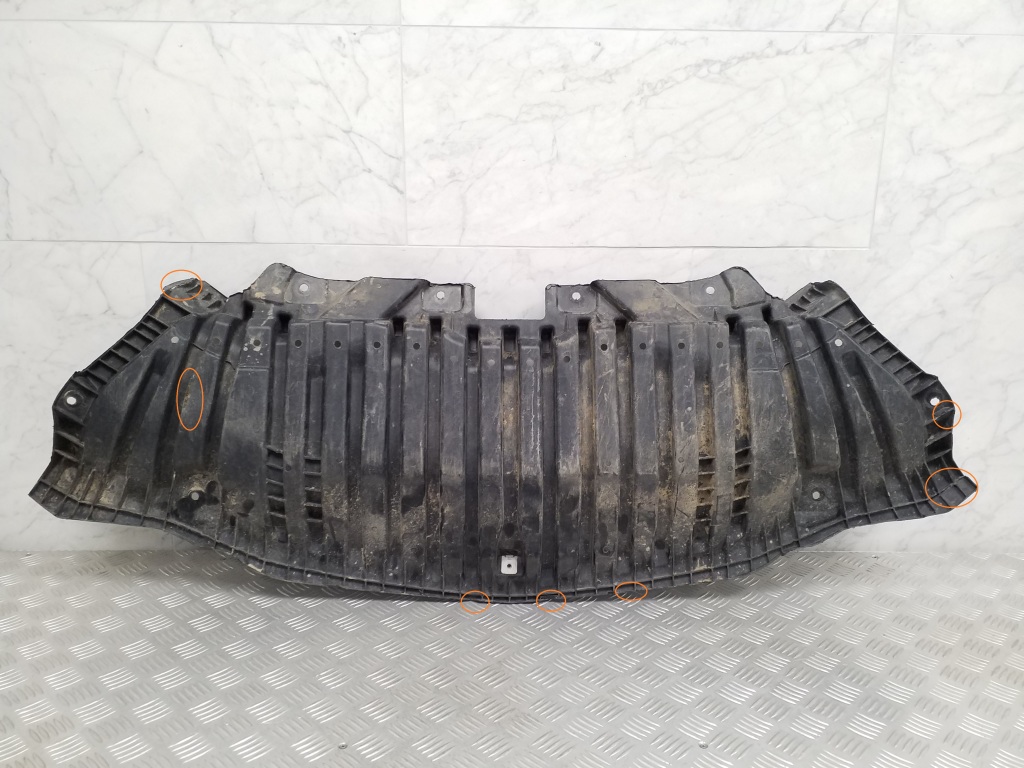 MERCEDES-BENZ C-Class W205/S205/C205 (2014-2023) Dzinēja apakšas aizsargs/panna A2055202400 25223622