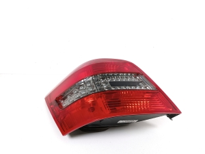  Rear corner lamp 