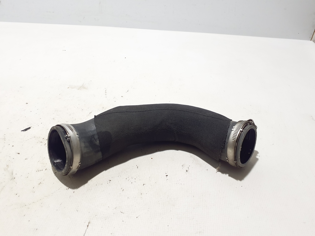 AUDI A6 C7/4G (2010-2020) Right Side Intercooler Hose 4G0145737AJ 25206140