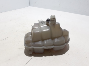  Tank for coolant 