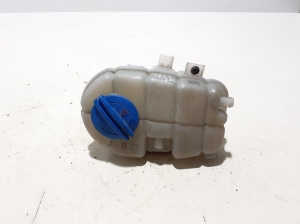   Tank for coolant 