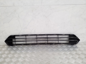 Front bumper lower grille - 57731AL190