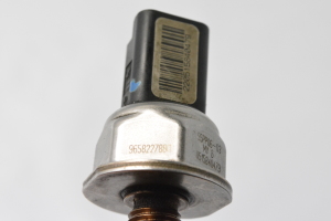 Peugeot 307 I (2000–2009) Kraftstoffhochdrucksensor 9658227880 - 3