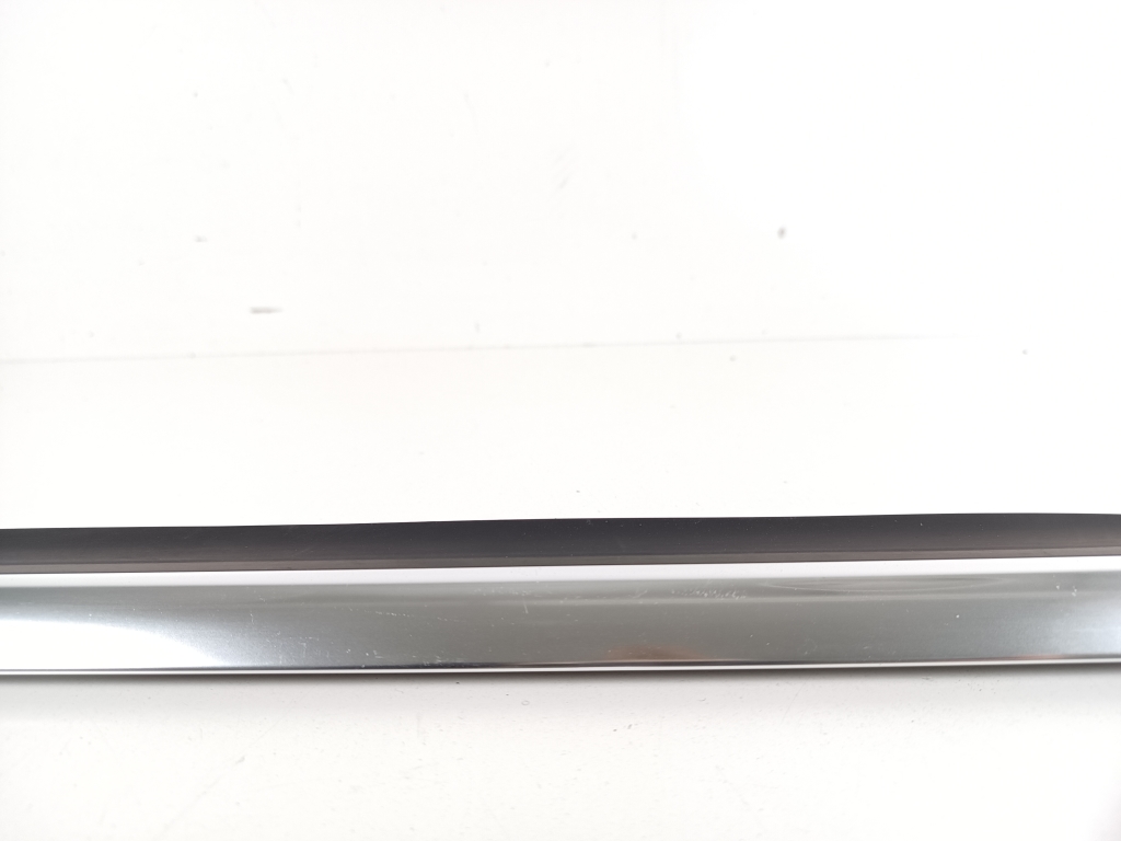 MERCEDES-BENZ GLK-Class X204 (2008-2015) Priekinių dešinių durų stiklo juostelė A2047252265 25373128