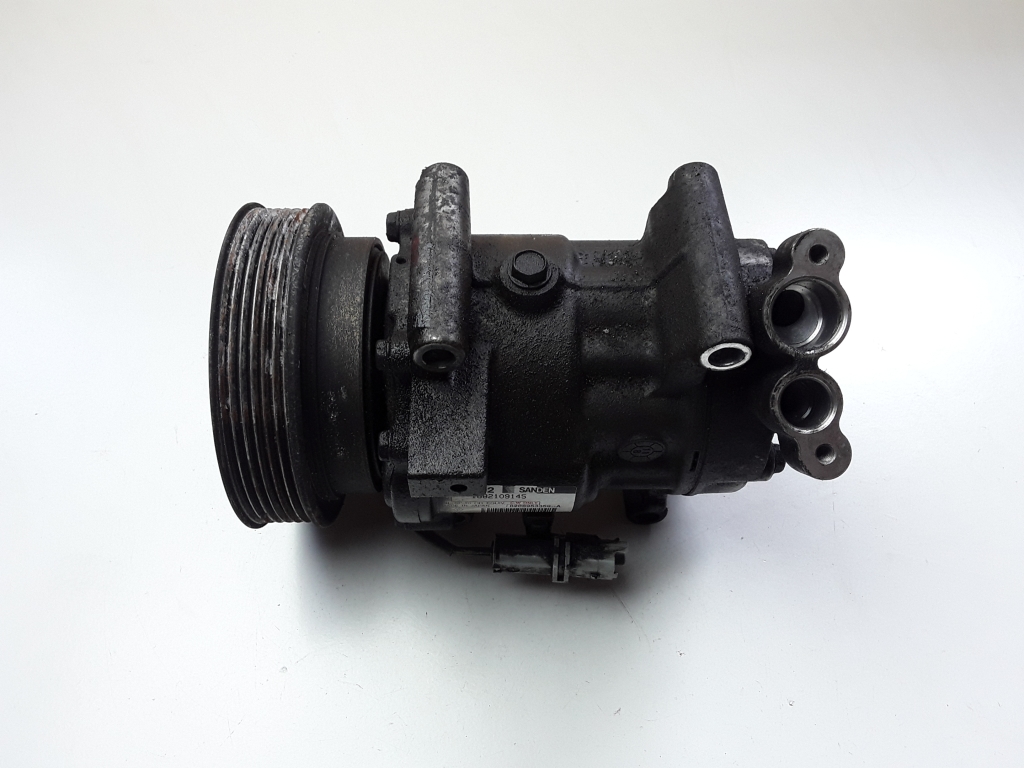 RENAULT Kangoo 2 generation (2007-2021) Air Condition Pump 8200953359, 8200953359A 25256691