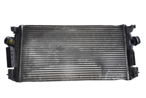 Chevrolet Orlando (2010–2015) Vahejahuti radiaator 13267647 - 2